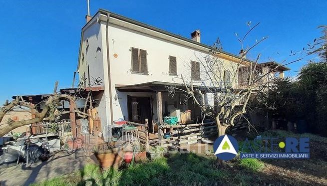 Casa indipendente in residenziale in Via Santa Maria 166