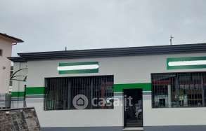 Capannone in commerciale in Via 25 Aprile
