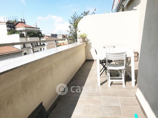 Appartamento in residenziale in Via Crivelli 1