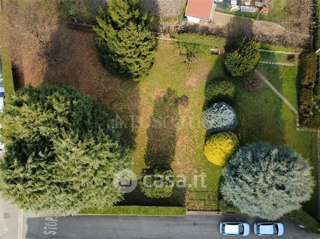 Terreno edificabile in residenziale in Via Pinerolo