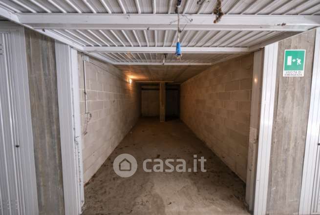 Box/posto auto in residenziale in Via Wolfgang Amadeus Mozart
