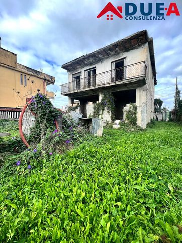 Appartamento in residenziale in Via Licola Cuma