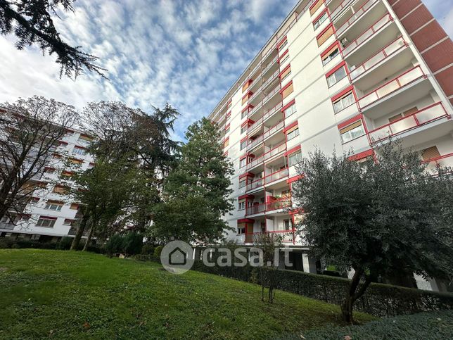 Appartamento in residenziale in Via Anastasio Germonio 19