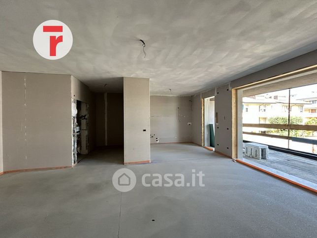 Appartamento in residenziale in Via Colonnello Piccio