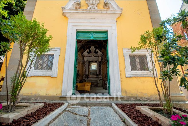 Casa indipendente in residenziale in