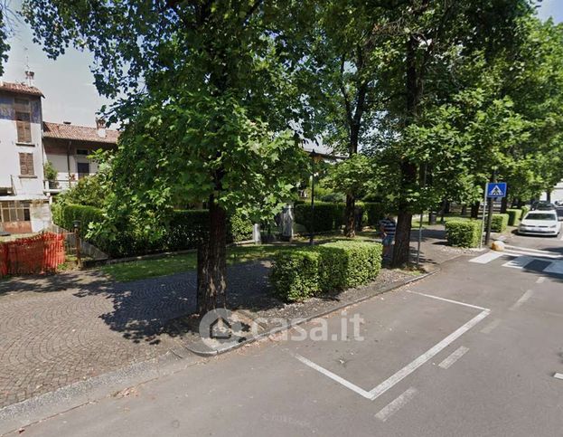 Appartamento in residenziale in Viale Pietro Cadeo 6