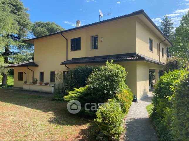 Villa in residenziale in Via Degl'Olmi