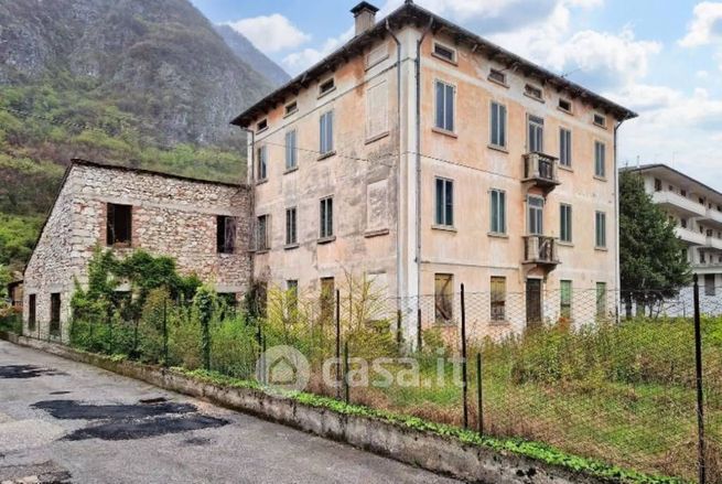 Casa indipendente in residenziale in Via Guglielmo Marconi 57