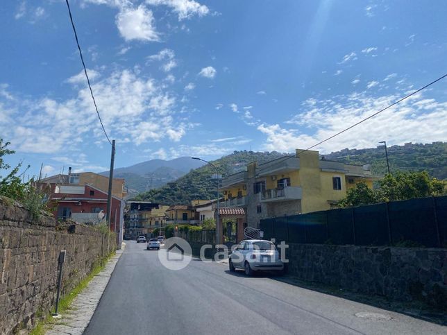 Ufficio in commerciale in Via Stabia