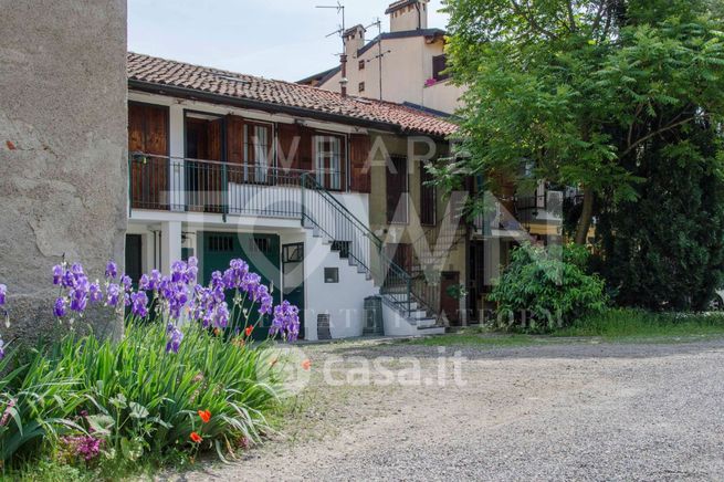 Appartamento in residenziale in Via Fratelli Morelli 15