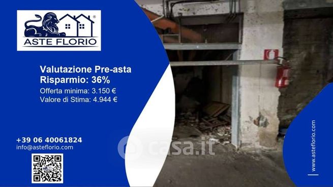 Box/posto auto in residenziale in Via Vittorio Emanuele