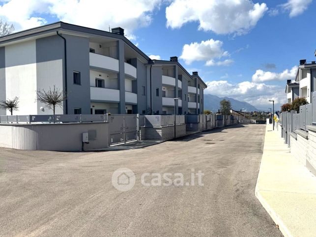 Villa in residenziale in Via Tommaso Landolfi