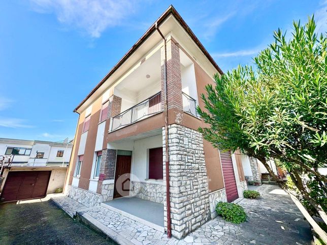 Appartamento in residenziale in Via Luigi Solidati Tiburzi 12