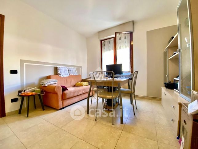 Appartamento in residenziale in Via Feltrina Centro 27