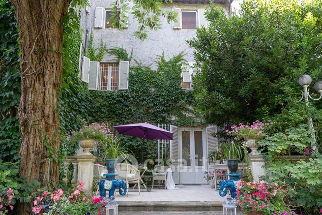 Villa in residenziale in
