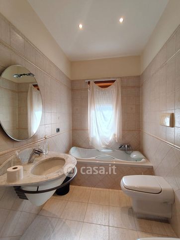 Appartamento in residenziale in Via Ferrarecce