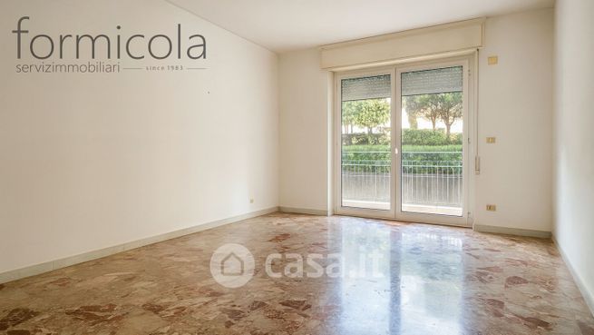 Appartamento in residenziale in Via Domenico Fontana