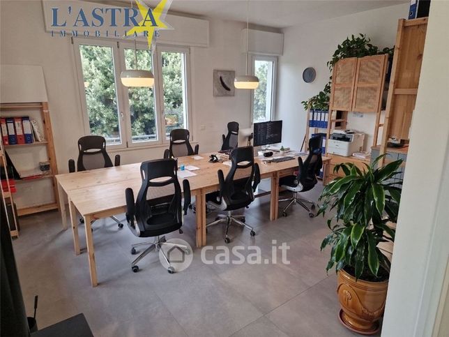 Appartamento in residenziale in Via Livornese