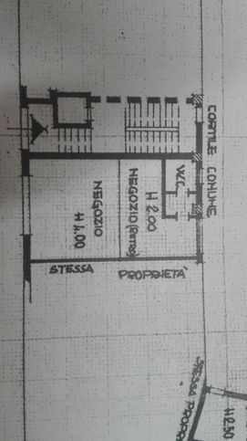 Attivitã /licenza (con o senza mura) in commerciale in Via Andrea Agnello
