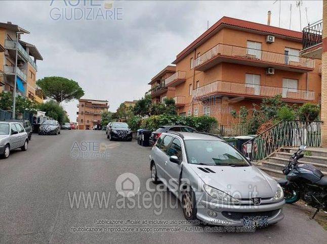 Appartamento in residenziale in Via Vittorio Turri 30