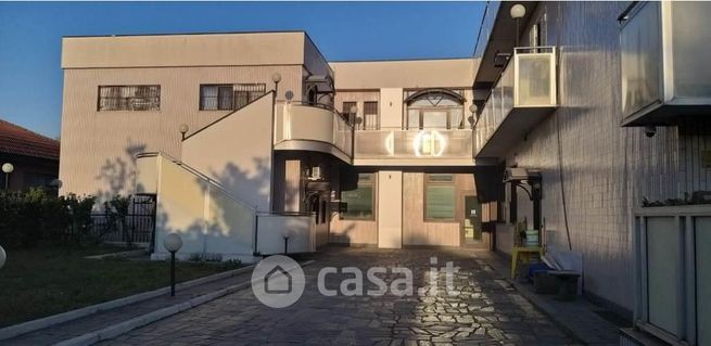 Appartamento in residenziale in Via Rodolfo Morandi 25