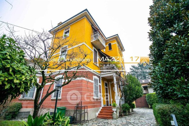 Appartamento in residenziale in Viale Luigi Buffoli 18