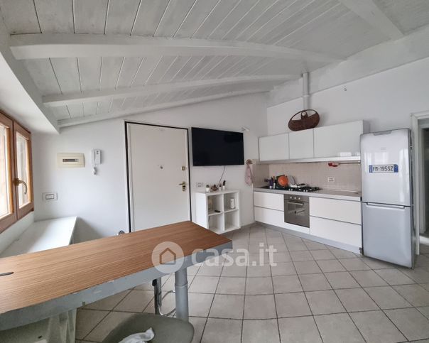 Appartamento in residenziale in Via Ariovisto Pezzotti