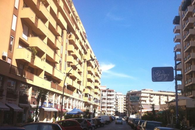 Garage/posto auto in residenziale in Via Ercole Bernabei 34