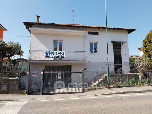 Villa in residenziale in Via Piave 56
