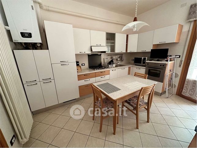 Appartamento in residenziale in Via Giacomo Leopardi