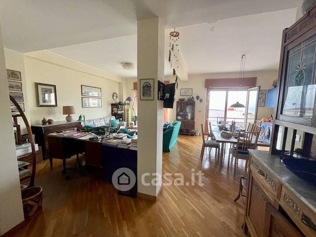 Appartamento in residenziale in Via dei Filippini