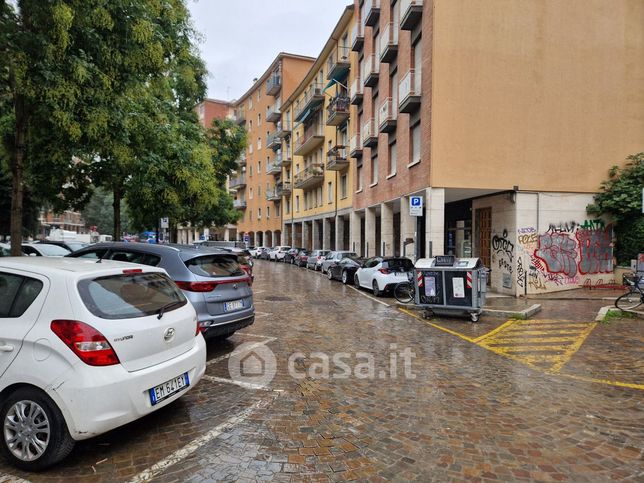 Garage/posto auto in residenziale in Via delle Lame