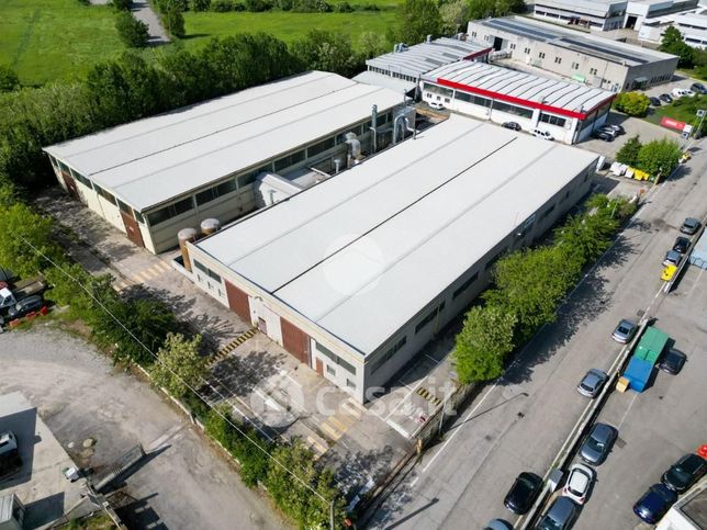 Capannone in commerciale in Via Europa