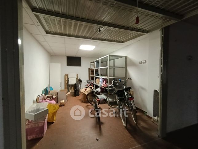 Box/posto auto in residenziale in Via Clemente Rebora 8