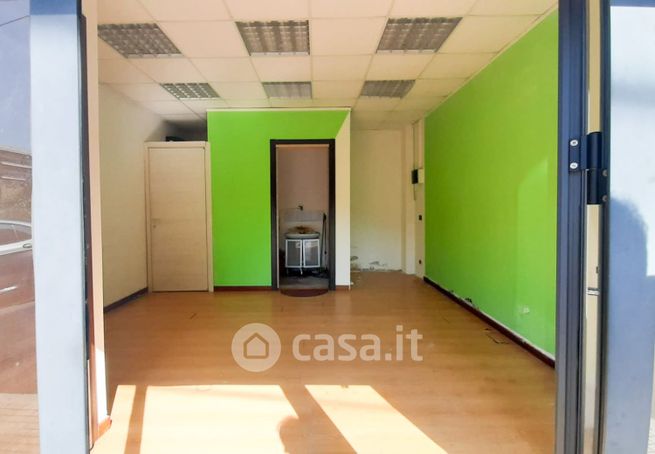 Box/posto auto in residenziale in Via Lentini 26