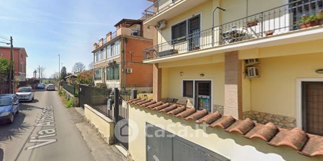 Appartamento in residenziale in Via Albidona 9