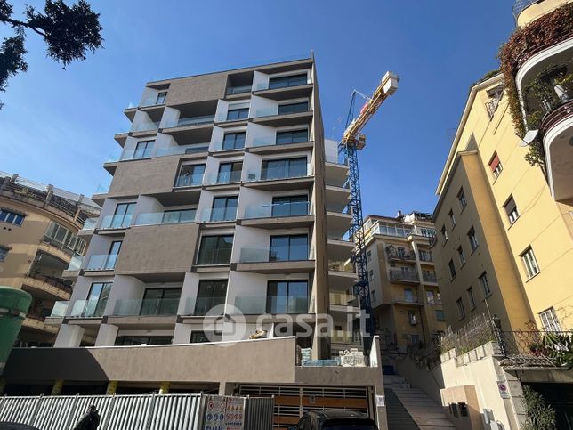 Appartamento in residenziale in Via Archimede 69