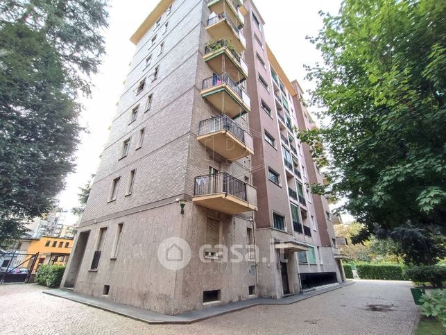 Appartamento in residenziale in Via Achille Fontanelli 10