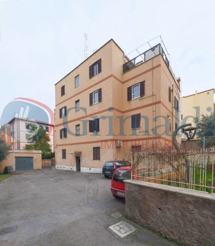 Appartamento in residenziale in Via Gelasio II