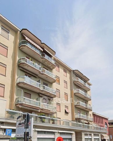 Box/posto auto in residenziale in Via Magenta
