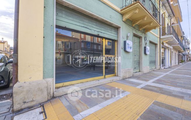 Capannone in commerciale in Viale Regina Margherita