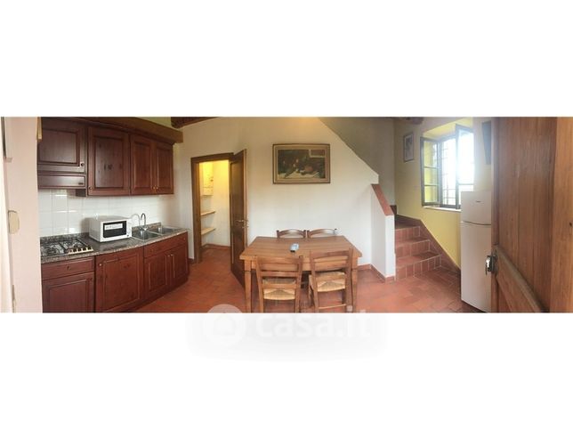 Rustico/casale in residenziale in 
