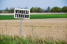 Terreno agricolo in commerciale in