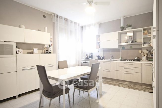 Appartamento in residenziale in Via R. Franchetti 202