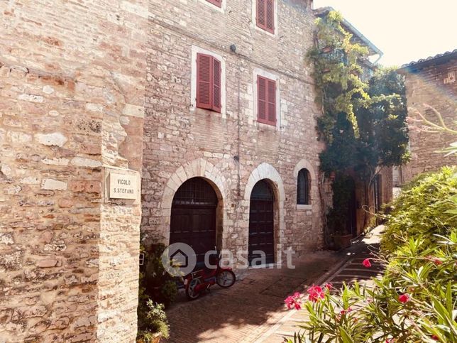 Appartamento in residenziale in Vicolo Santo Stefano 6
