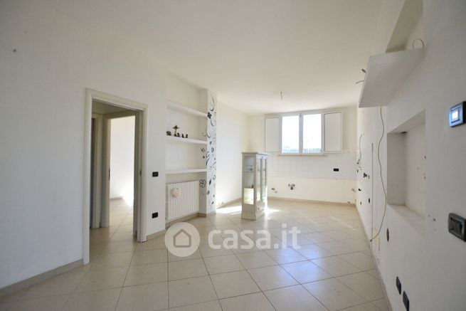 Appartamento in residenziale in Piazza Sette Martiri Massarella 11