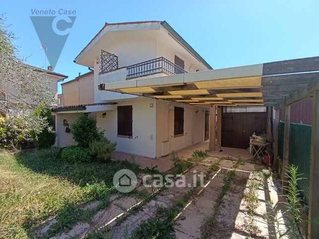 Villetta a schiera in residenziale in 
