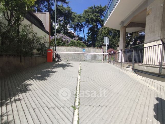 Box/posto auto in residenziale in Corso Vittorio Veneto