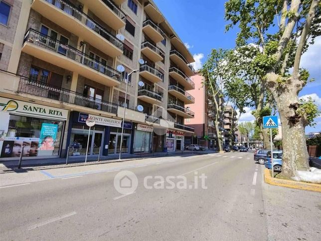 Box/posto auto in residenziale in Via Vincenzo Vitale