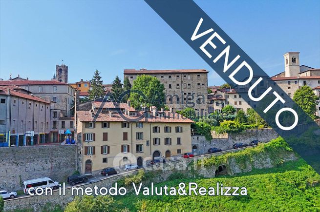 Appartamento in residenziale in Via della Boccola 1